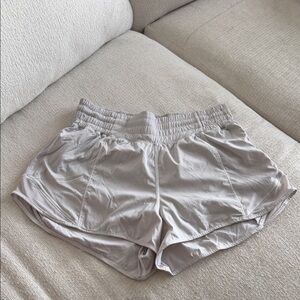White Lululemon Hotty Hot High-Rise Lined Short 2.5 inches